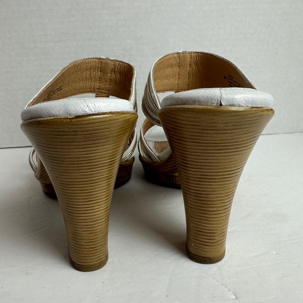 SOFFT White and Gold Leather Strappy Cut Out Heels Sandals Women’s Size 8 - Picture 8 of 14